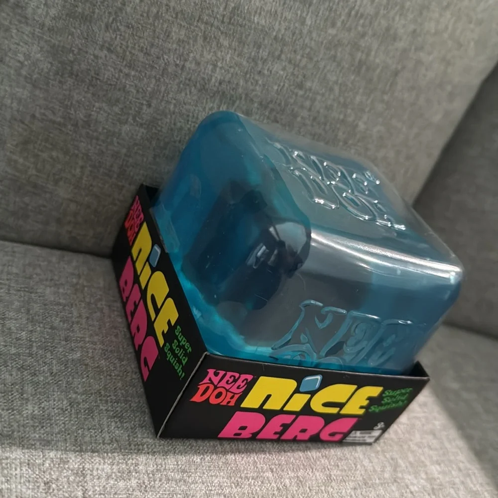Nice Berg Blue Super Solid Squish Kids Toy - Picture 2 of 5
